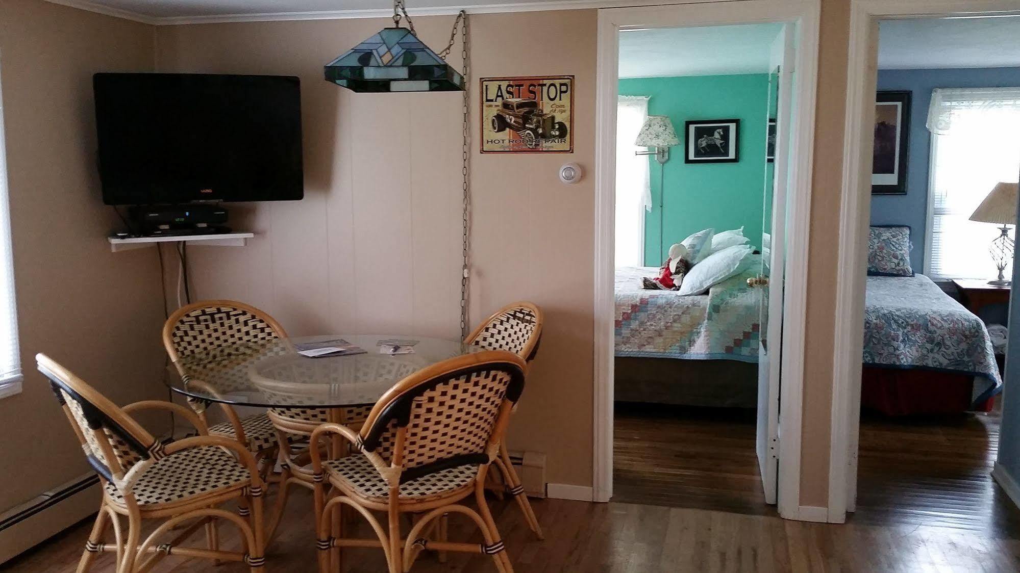 Hamptons Vacation Inn แฮมป์ตันเบย์ส ภายนอก รูปภาพ